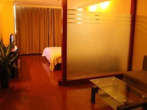 Greentree Inn Guiyang Penshuichi Business Hotel ภายนอก รูปภาพ